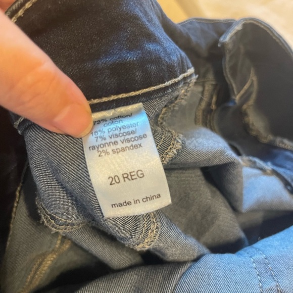 Maurices skinny jeans - Picture 2 of 2